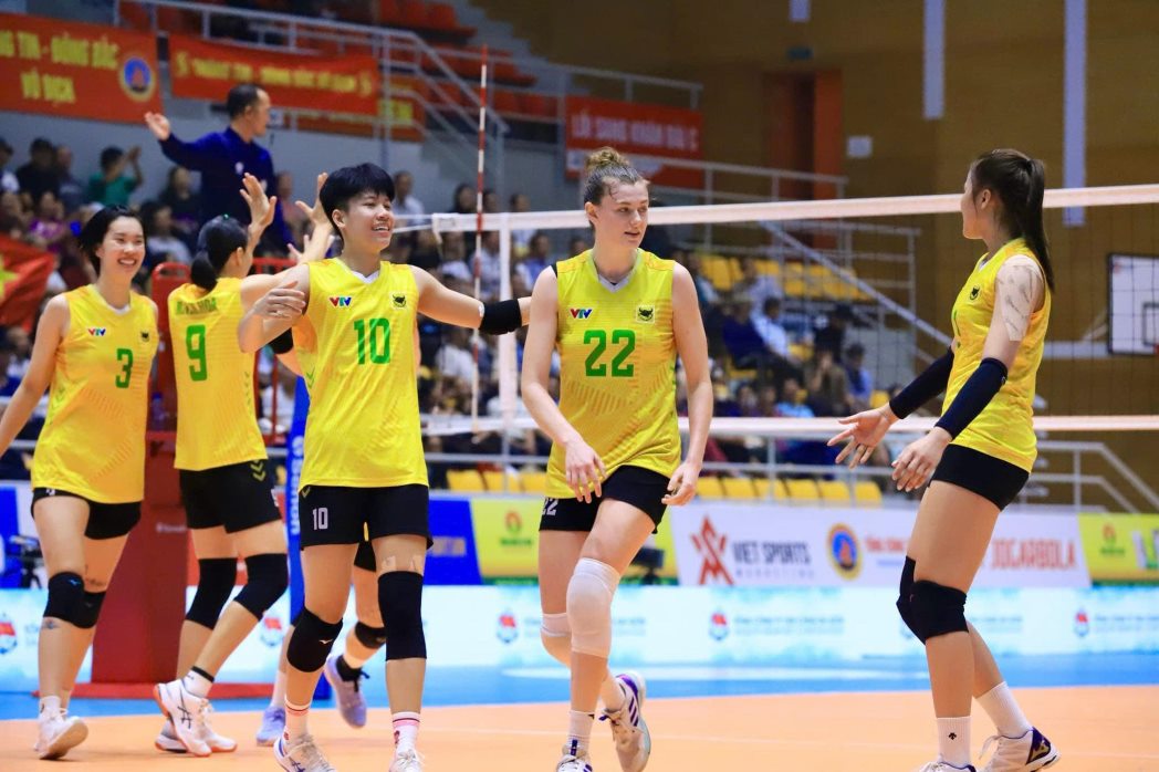 VTV Binh Dien Long An will face the Information Corps in the semi-finals of the Hung Vuong Cup 2025 volleyball tournament. Photo: Nguyen Vu
