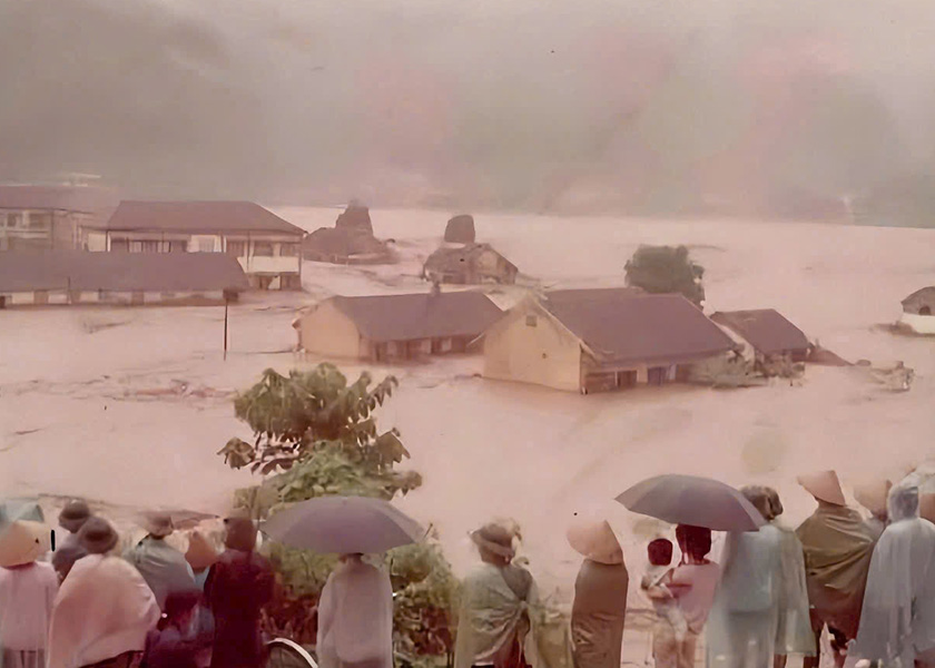 Tran lu quet lich su xay ra vao ngay cuoi thang 6.1990 tai thi xa Lai Chau, tinh Lai Chau (cu), nay la thi xa Muong Lay da cuop di sinh mang 72 nguoi va 251 nguoi bi thuong.