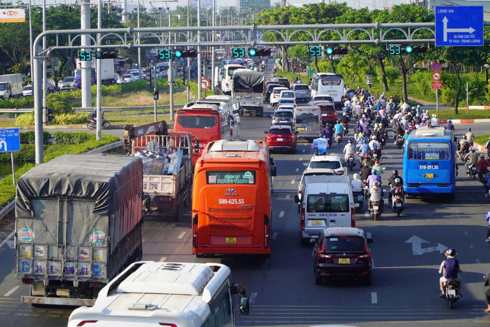 Hot weather in the South. Photo: Nguyen Chan