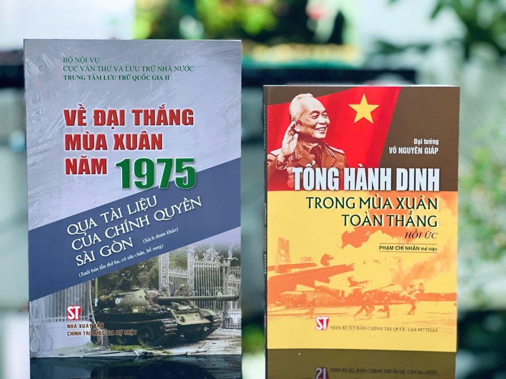 2 special publications about the great victory in the spring of 1975 have just been introduced and introduced to readers. Photo: Ai Van