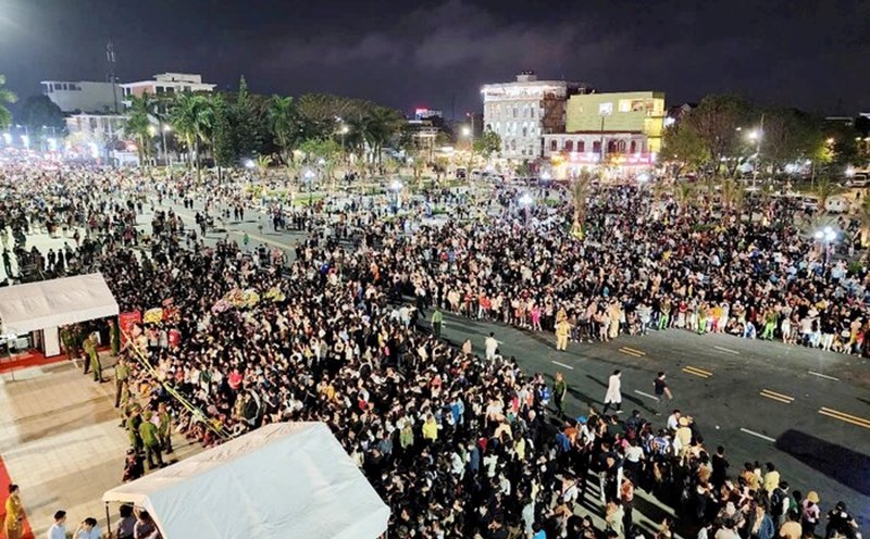 The opening ceremony is scheduled to take place at 7:30 p.m. on April 11 at Pham Van Dong Street Square, Quang Ngai City. Photo: Vien Nguyen.