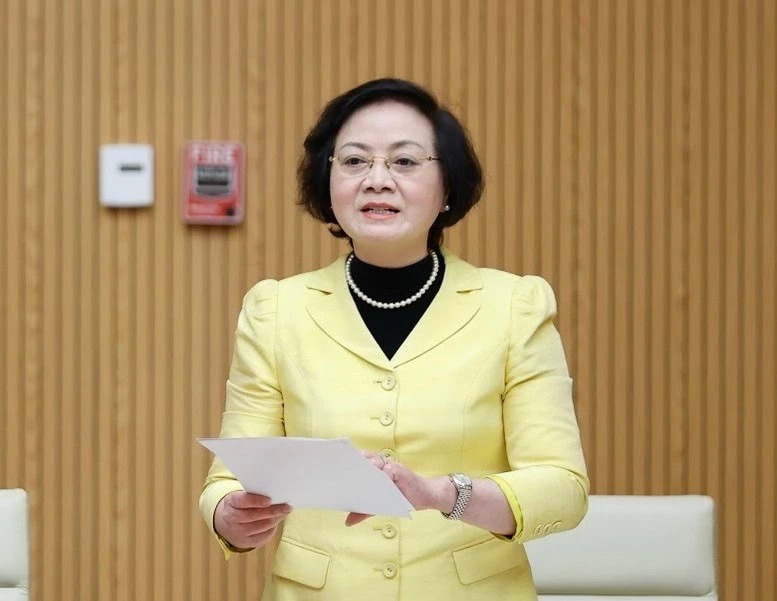 Minister of Home Affairs Pham Thi Thanh Tra announced the results and ranking of the administrative reform index in 2024 of the People's Committees of provinces and centrally run cities. Photo: VGP/Nhat Bac