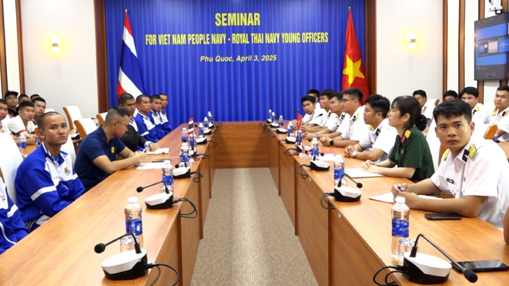 Buoi toa dam si quan tre. Anh: BTL Vung 5 Hai quan