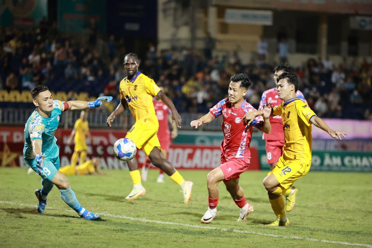 The HCMC team will have a tough match against Song Lam Nghe An at home. Photo: VPF