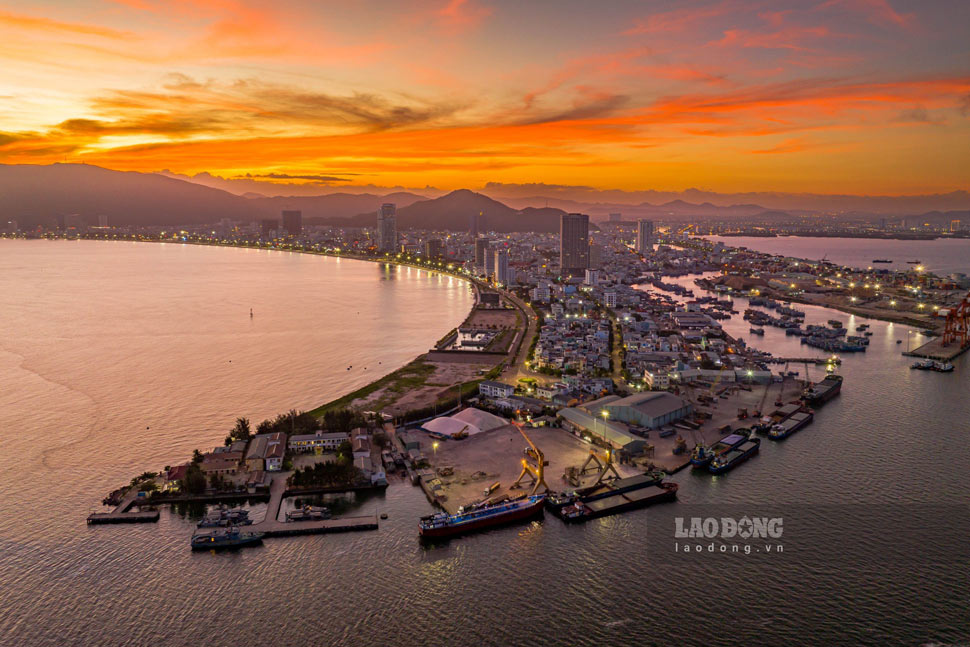 Panorama of Quy Nhon City (Binh Dinh). Photo: Dung Nhan
