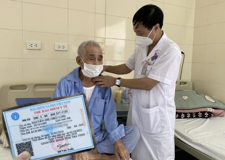 A paper health insurance card is issued newly in the following cases. Photo: Thuy Linh