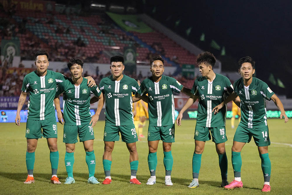 Binh Phuoc ranked second after round 13 of the National First Division. Photo: Thanh Vu