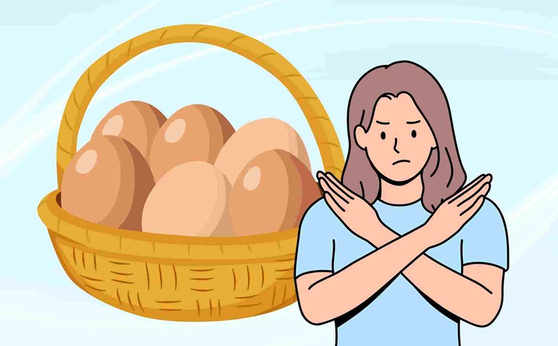 Chicken eggs are extremely nutritious but are a big deal for some people. Graphics: Dinh Dinh
