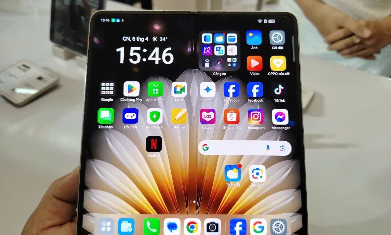 Oppo Find N5 co man hinh lon nhat, mang lai trai nghiem tot cho nguoi dung. Anh: Nguyen Dang