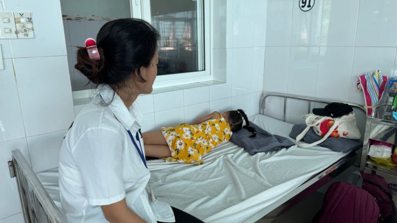 Be subjective with the manifestations of measles, unpredictable consequences. Photo: Hoang Loc