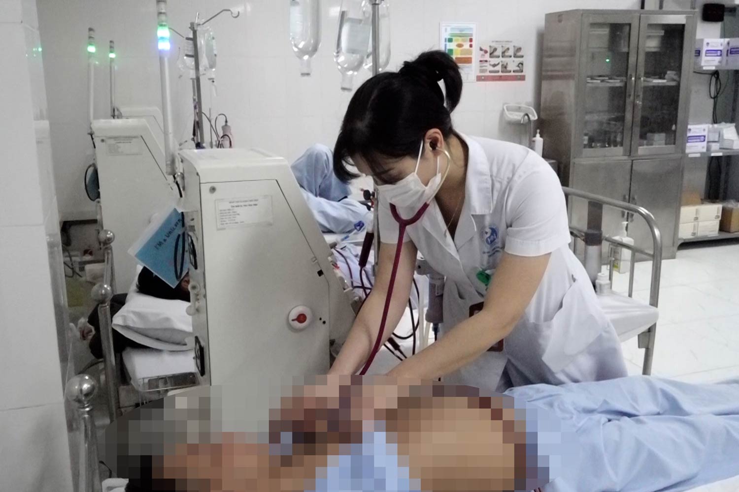 Patient regrets using herbal medicine to make kidney disease worse