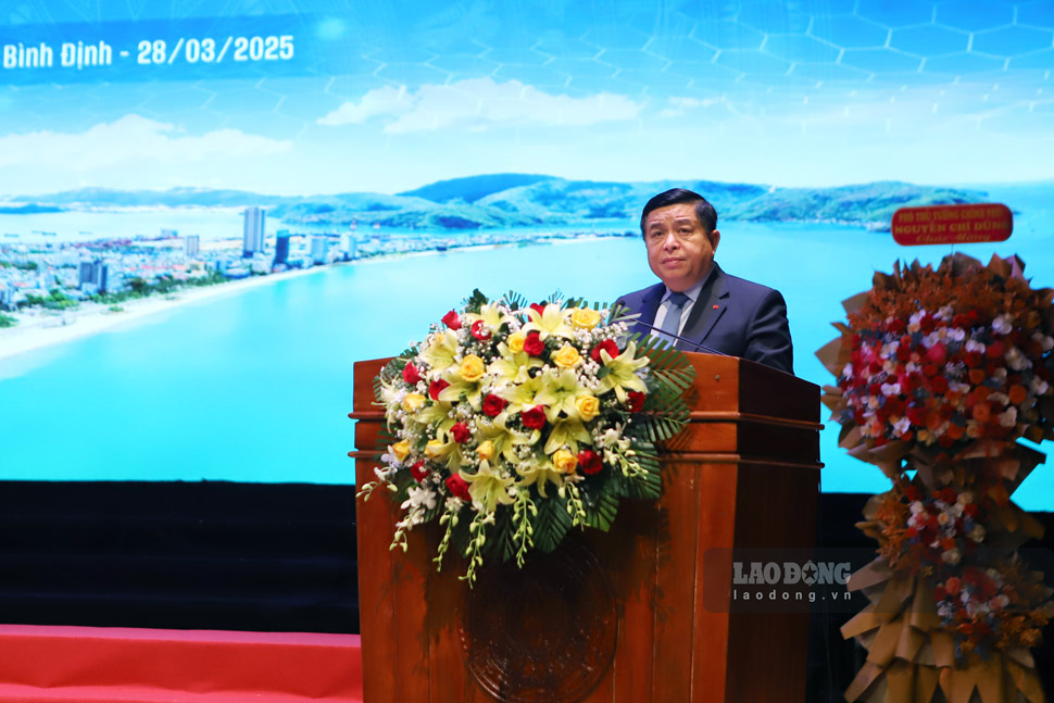 Pho Thu tuong Chinh phu Nguyen Chi Dung phat bieu tai hoi nghi. Anh: Hoai Luan