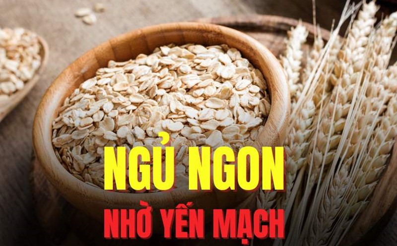 Oatmeal is one of the foods that can help improve sleep and help sleep better. Graphics: Tra My