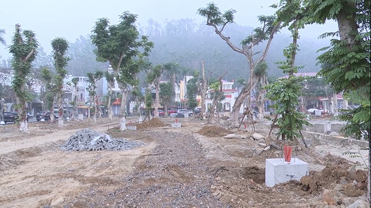 The Hanh Phuc Lake Flower Garden Project is under construction. Photo: Kien An Investment Bank, Hai Phong