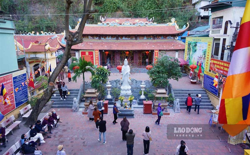 Long Tien Pagoda, Ha Long City, Quang Ninh Province. Photo: Doan Hung