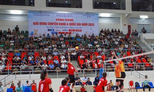 Giải bóng chuyền hạng A toàn quốc 2025 nhận nhiều sự quan tâm. Ảnh: Hoàng Thanh
