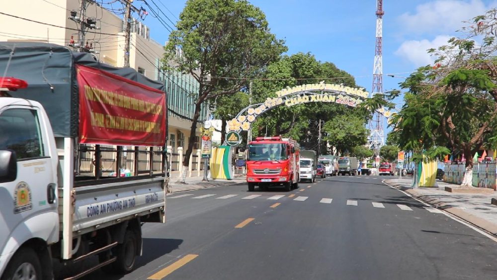 Strengthening patrols and controls contributes to stabilizing security, order, and traffic safety, helping people and tourists feel secure when coming to Phu Quoc. Photo: Tien Dung