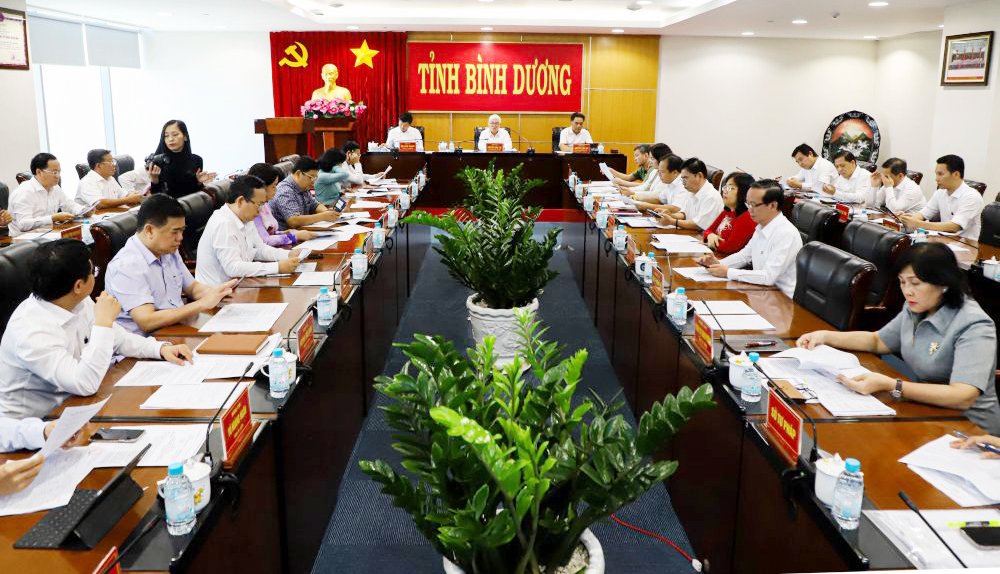 Binh Duong province plans to submit a project to reduce the number of commune-level administrative units by 50% after the merger before May 1. Photo: VGP