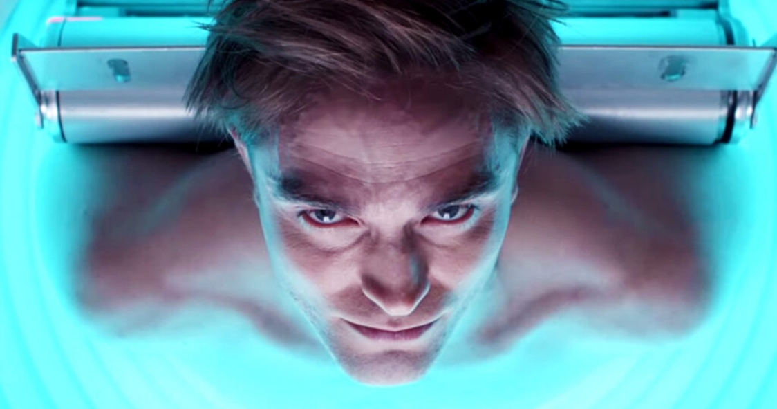 The new film by the director of the movie Parasite is shown online to reduce costs. Photo: CGV Publishing House