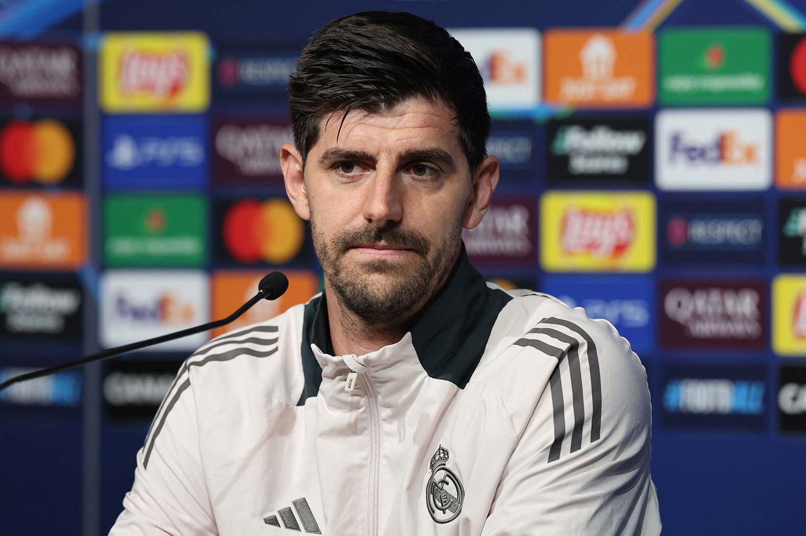 Thibaut Courtois Tường Thành Của Real Madrid - Biểu Tượng Không Thể Thay Thế Trong Lịch Sử