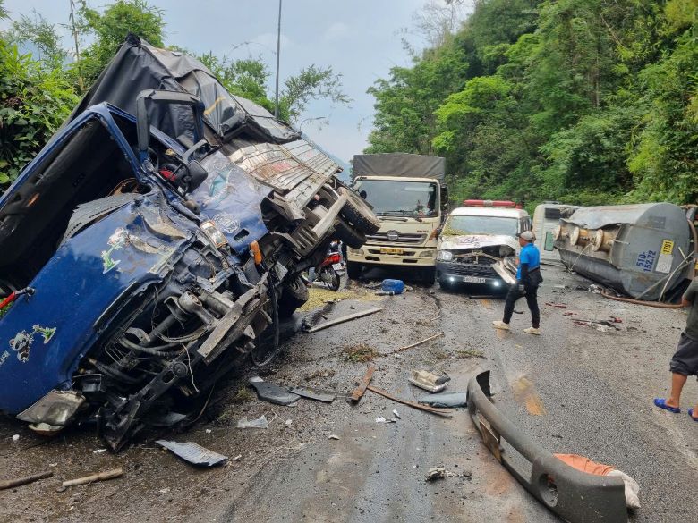 El lugar del accidente se encuentra en el paso de Bao Lu. Imagen de la lampara roja