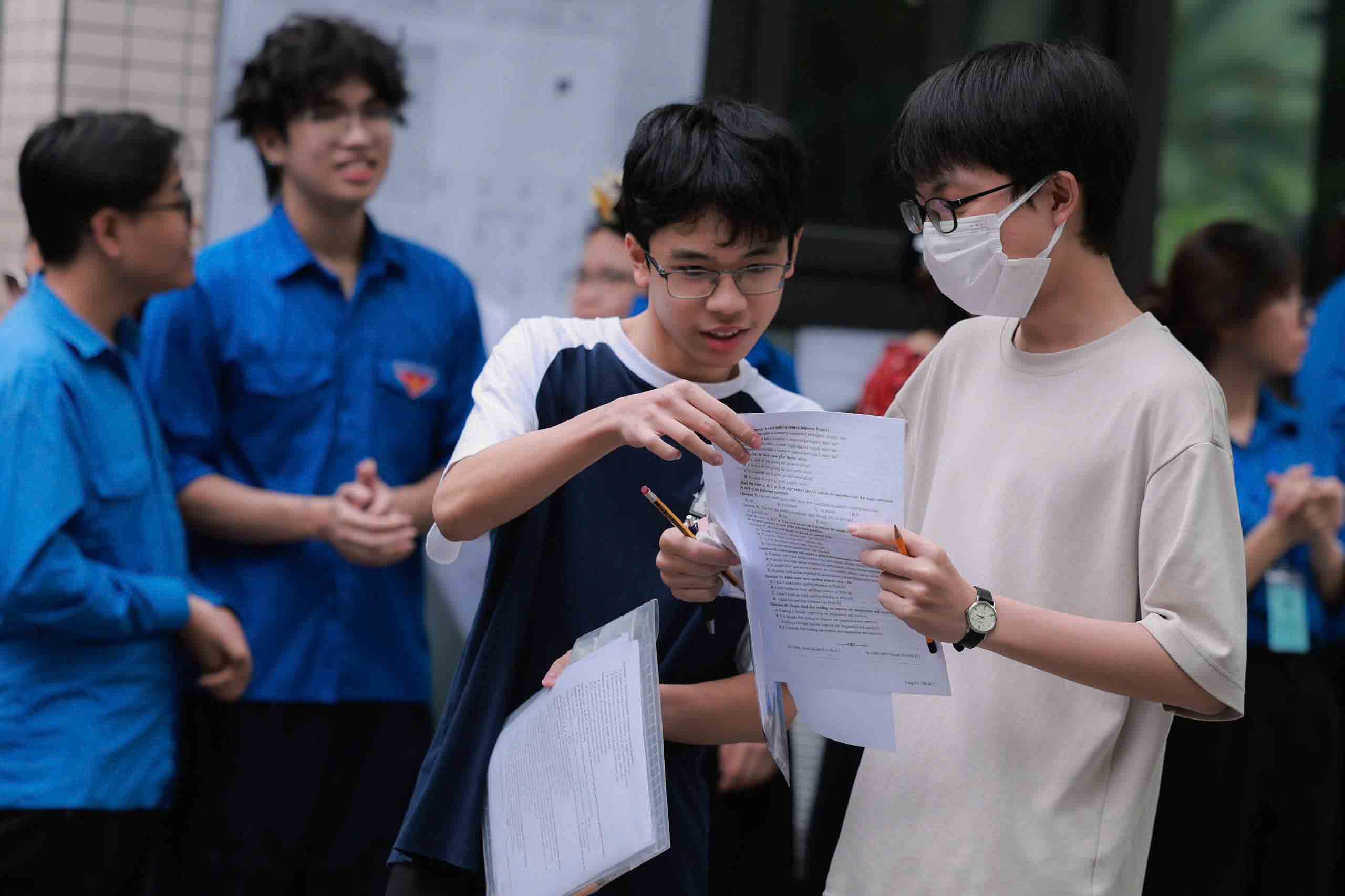 Candidates taking the 10th grade exam in Hanoi. Photo: Hai Nguyen