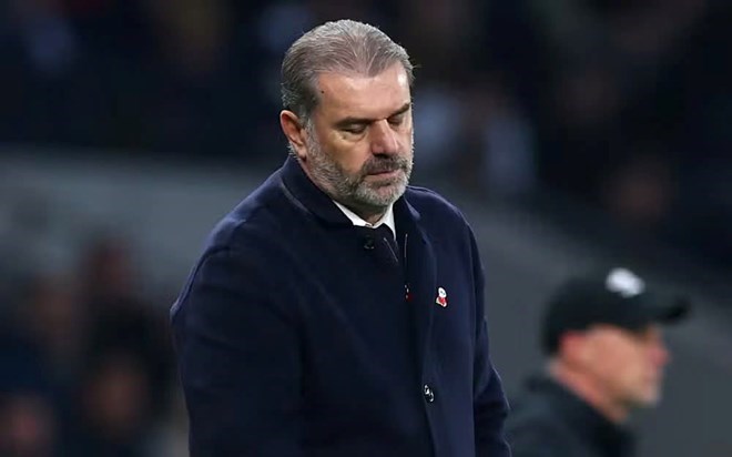 Postecoglou khong duoc ban lanh dao Tottenham tao dieu kien tot nhat. Anh: AFP