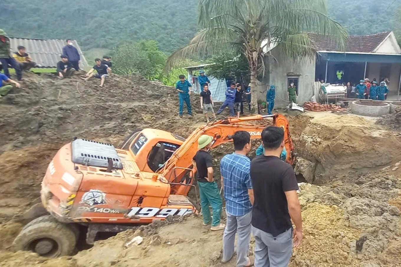 La escena del accidente laboral causo la muerte de tres personas en la comuna de Xinhe, distrito de Xinqi (Nghe An). Imagen: El diamante ingles