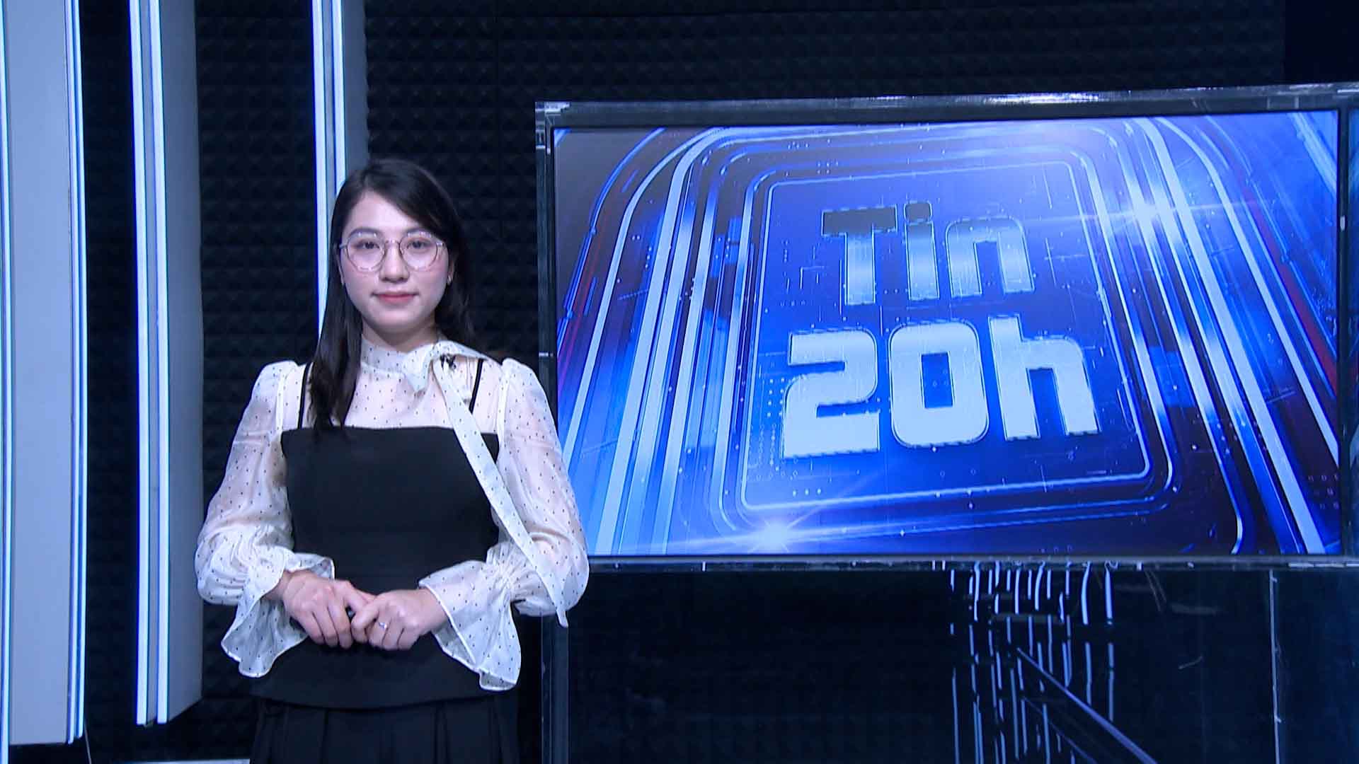 Noticias de las 20:00: La provincia tiene a sus funcionarios jubilados por mas de 2.46 billones de dongas
