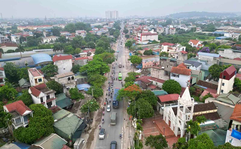 1,146 households in Ha Dong (Hanoi) will have their land reclaimed to expand National Highway 6. Photo: Huu Chanh