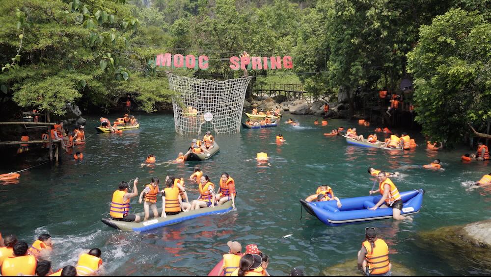 Preparations for the peak tourist season in Quang Binh.