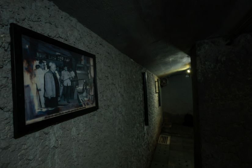 The secret tunnel that is not yet known to many people on Tran Nguyen Han Street, Hoan Kiem District, Hanoi City. Photo: Hai Nguyen