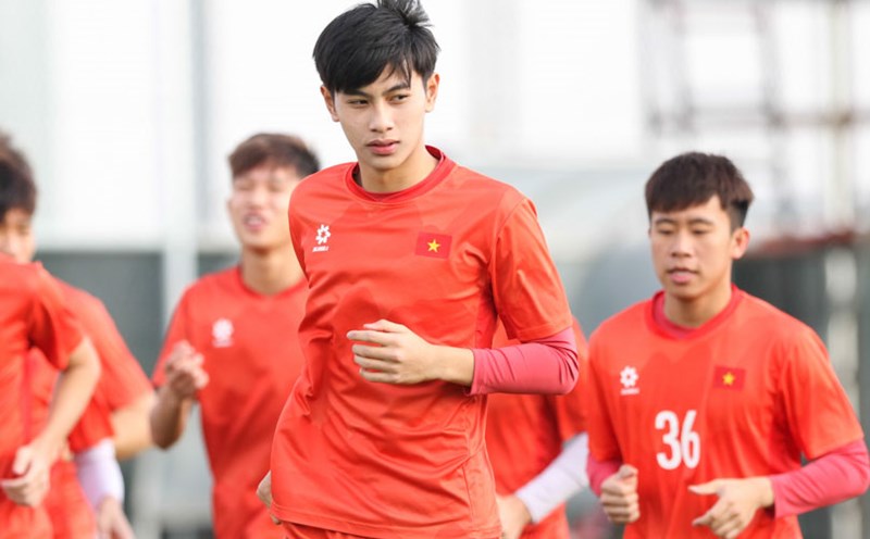 Trần Gia Bảo - viên ngọc sáng của bóng đá Việt Nam Trần Gia Bảo - viên ngọc sáng của bóng đá Việt Nam