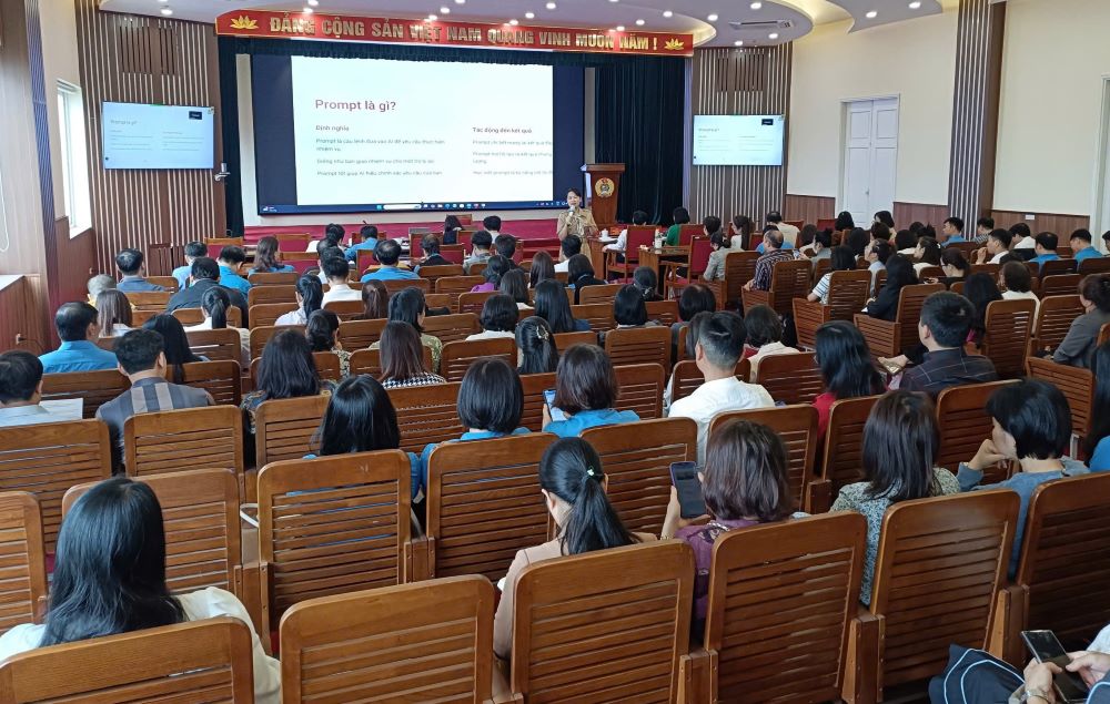 Overview of the rapid application of AI technology in trade union activities in Hai Phong. Photo: Mai Dung