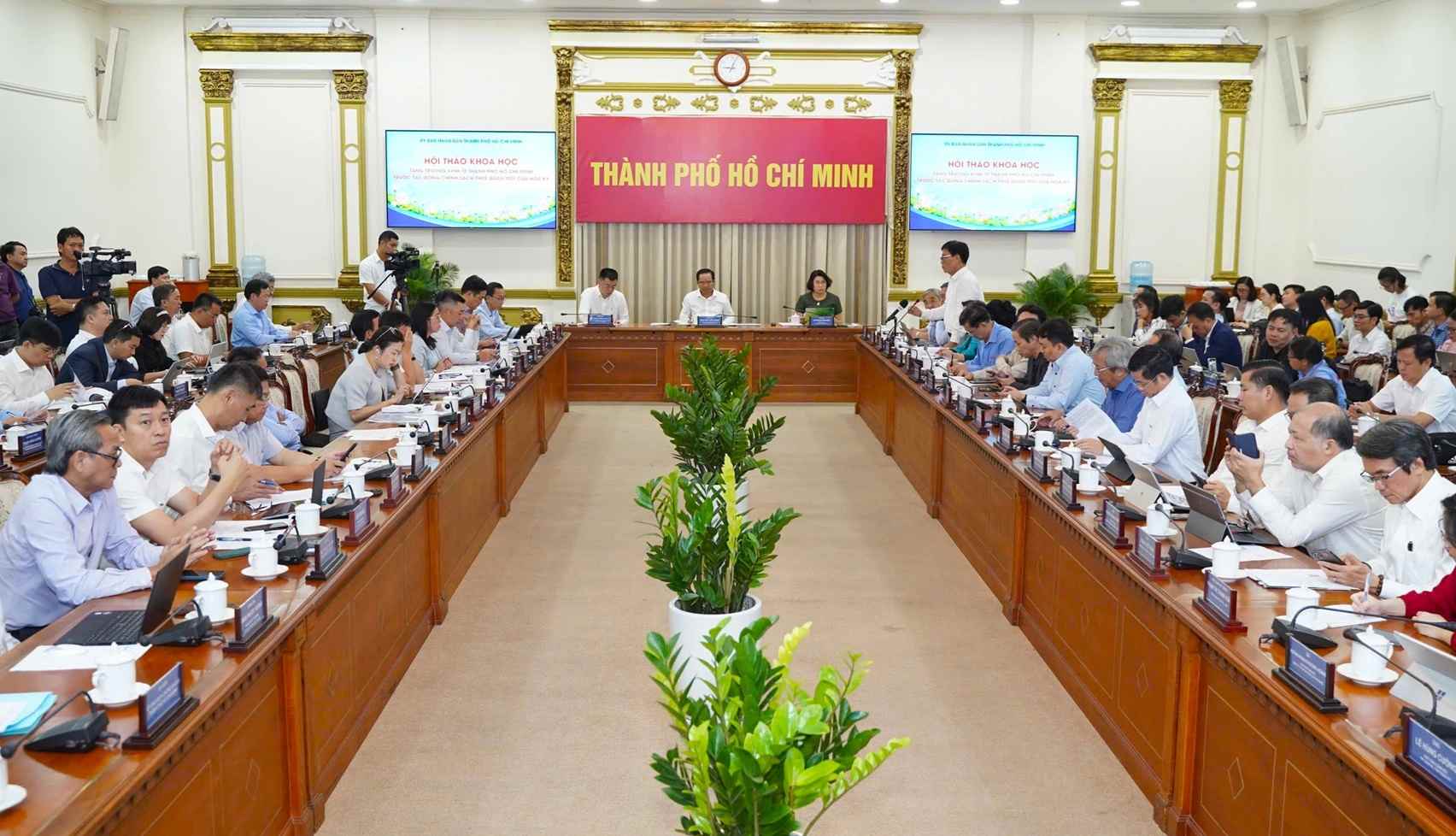 Overview of the workshop on Ho Chi Minh City's growth scenario in the face of US counterpart tax policies. Photo: Nguyen Vu