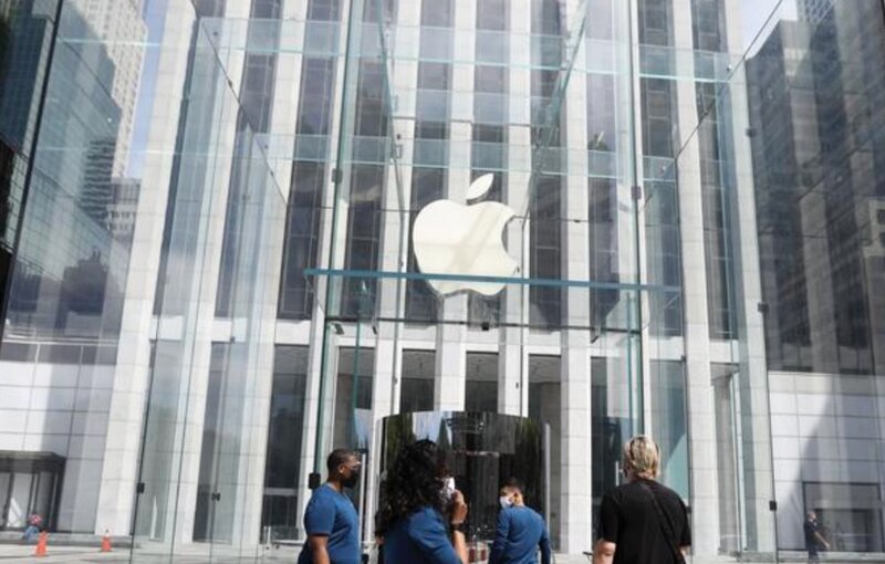 Apple perdio su posicion como la compañia mas grande del mundo por el impacto de las tarifas de Trump. Imagen de la agencia Xinhua
