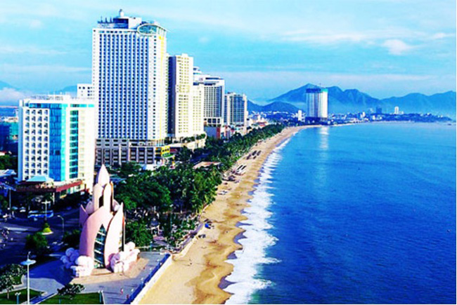 Nha Trang – Khanh Hoa: kinh te du lich trong nhung nam qua gap nhieu kho khan, nhieu khach san, khu du lich phai dong cua hoac giam gia thap chua tung co, viec ap dung gia dat TMDV qua cao se gay kho khan chong chat cho doanh nghiep.