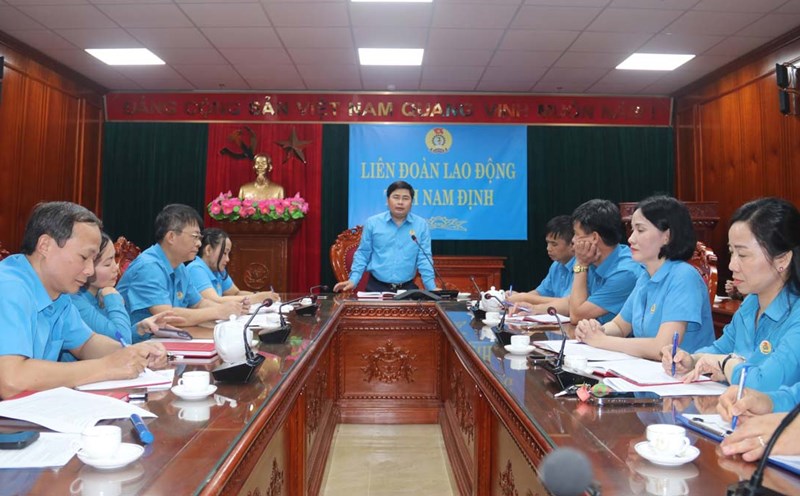 Nam Dinh Provincial Federation of Labor held a conference to review the activities of the Nam Dinh Trade Union Legal Consulting Office for the first 3 months of the year. Photo: Nam Dinh Trade Union