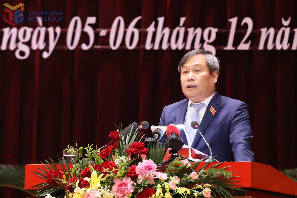 Sr. Vu Dai Thang - Miembro del Comite Central del Partido, Secretario del Comite de Partido Provincial de Quang Ninh, ocupo el cargo de Jefe de la Delegacion XV de la Sesion XV de la provincia de Quang Ninh. Foto: Quang Ninh Centro de comunicacion provincial