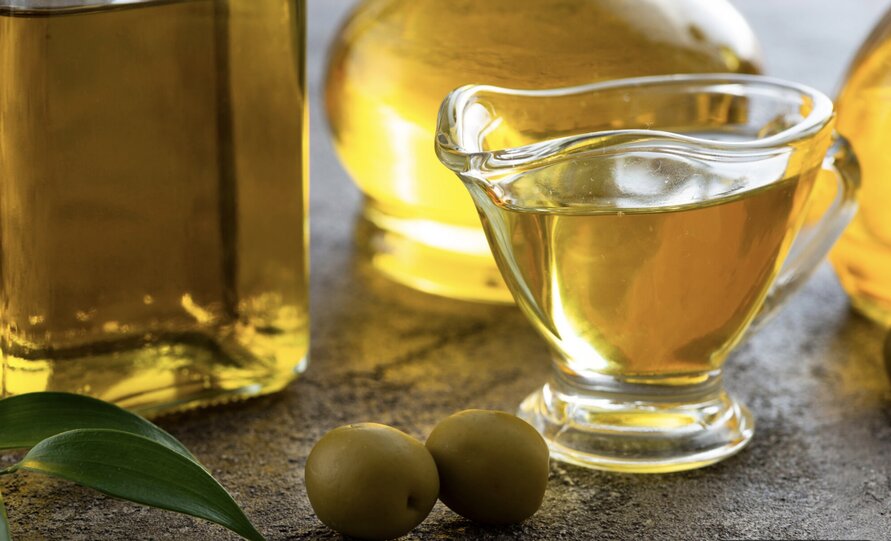 Los beneficios de la aplicacion de aceite de oliva en el ombligo. Imagen de la pagina web de la Universidad de Hong Kong