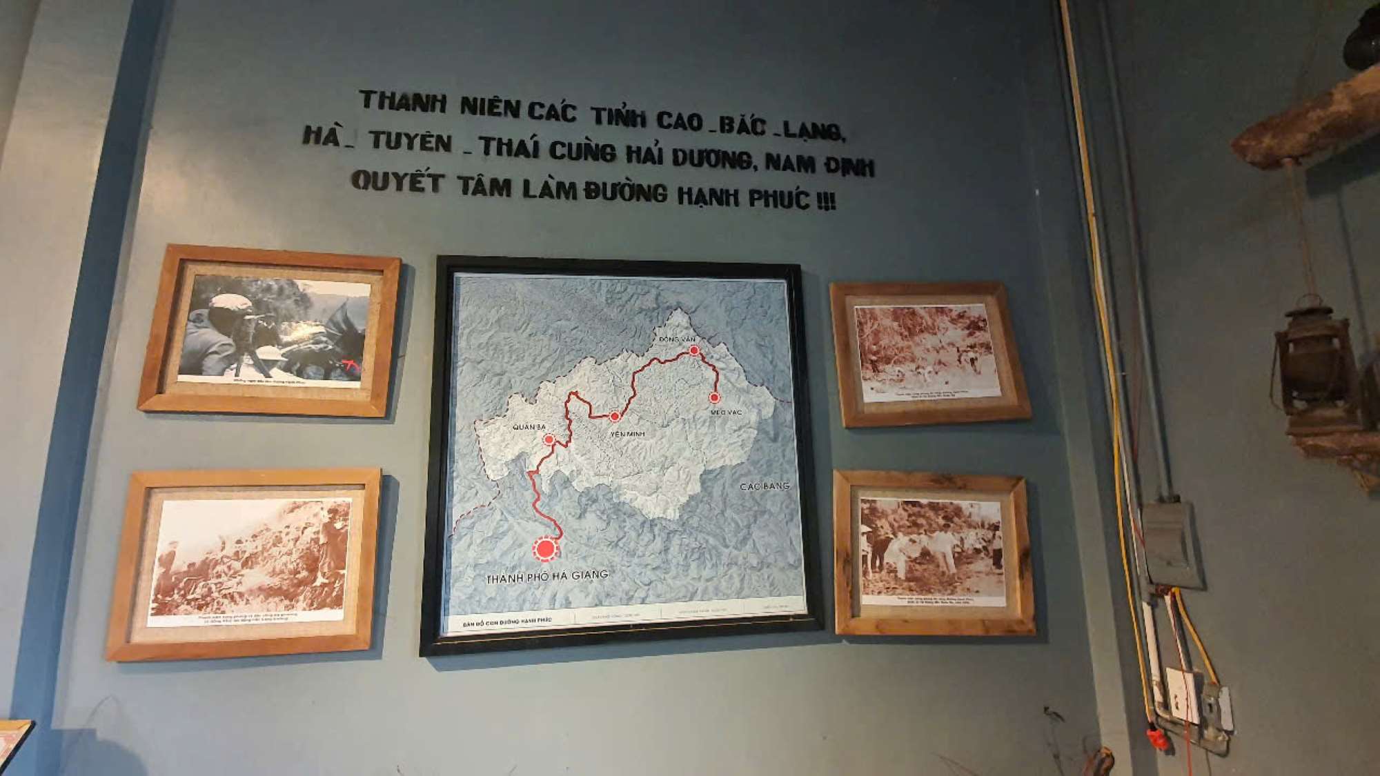 Hinh anh luu lai ve qua trinh lam Con duong Hanh phuc o Ha Giang. ANH: MINH HA