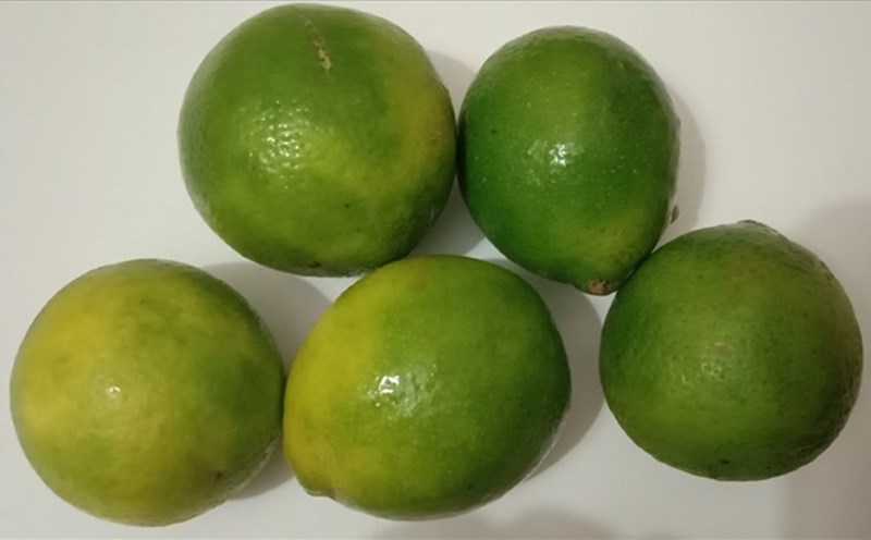 Just natural and simple habits such as drinking warm lemon water in the morning help detoxify the liver more effectively, supporting the body to detoxify every day. Photo: Hai Ngoc.