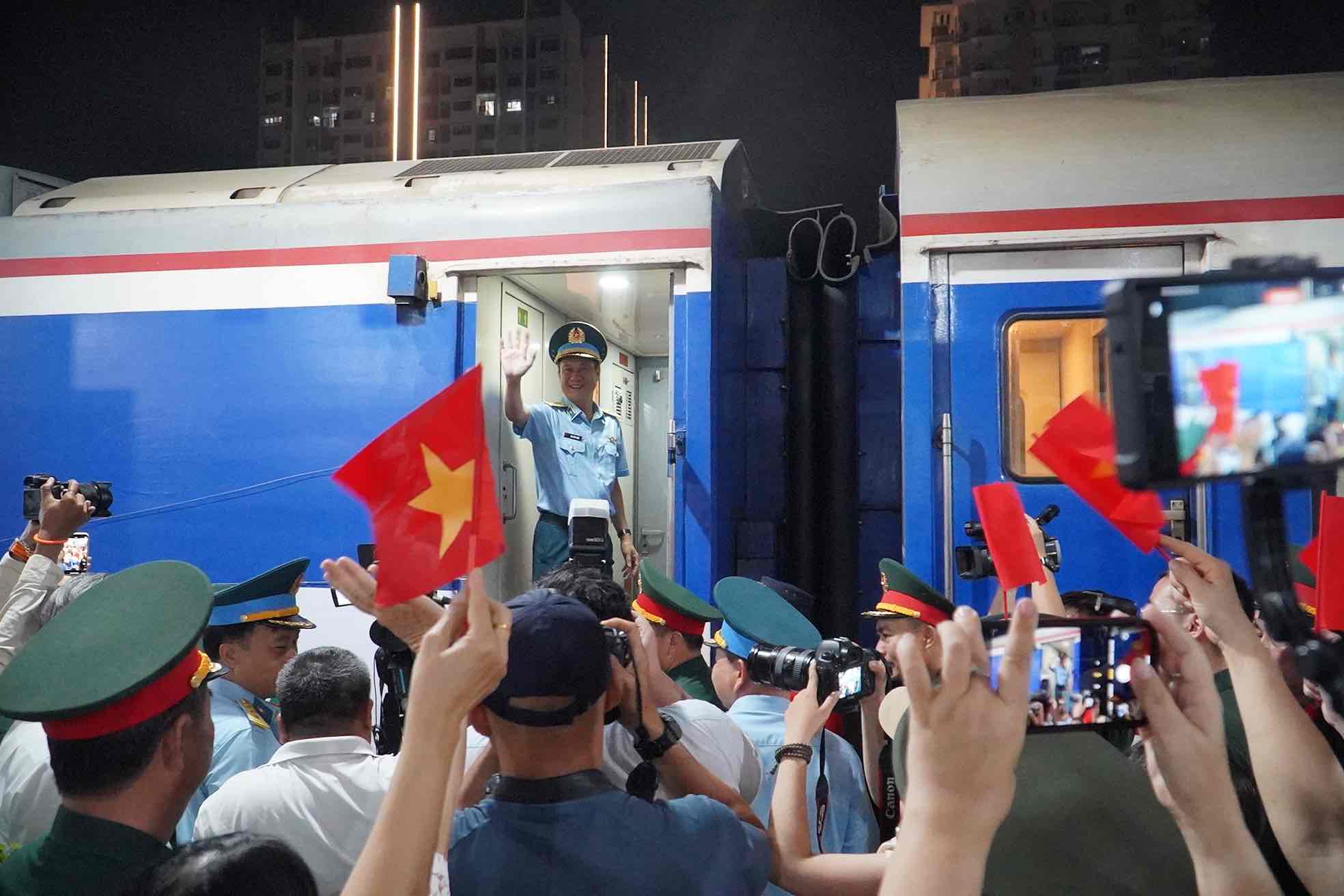 Khong khi nong am tai ga Bien Hoa. Anh: Chien Tu