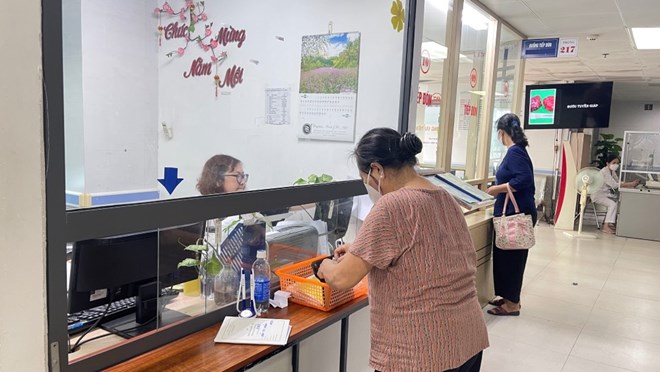 Tăng lương cơ sở góp phần làm chi phí khám chữa bệnh BHYT tăng cao