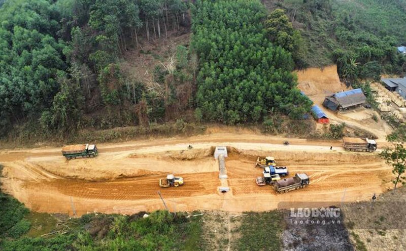 The Ho Chi Minh Road section through Tuyen Quang province started construction in June 2024. Photo: Viet Bac