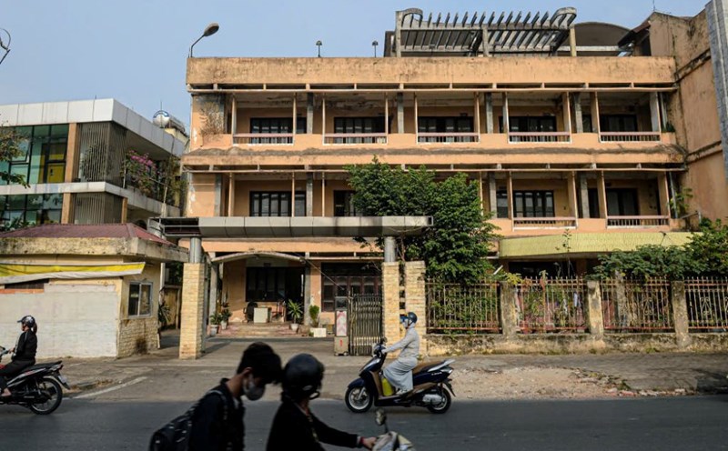 There are 4,226 surplus public offices after the merger of provinces. In the photo, an abandoned public office in Hanoi. Photo: Pham Dong