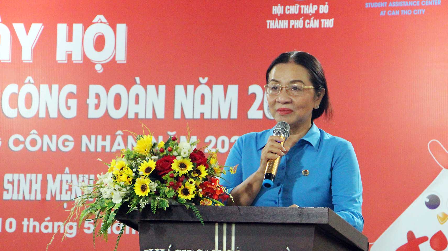 Phó Chủ tịch Thường trực LĐLĐ TP Cần Thơ Huỳnh Thị Hiền phát biểu. Ảnh: Đơn vị cung cấp