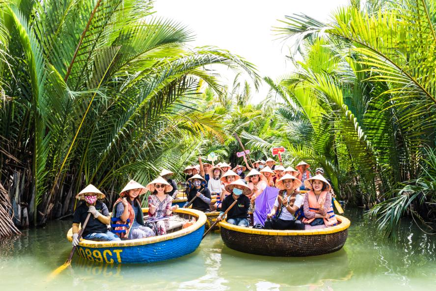 Du lich theo nhom – xu huong noi bat cua mua he 2025