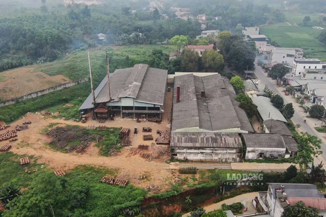 Công ty than đốt lò gây khói nồng nặc, người dân sống trong bất an