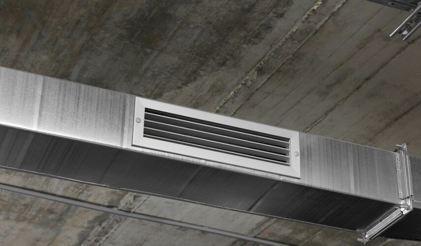 How to use electrically-saving ceiling air conditioners. Photo: Thuy Duong